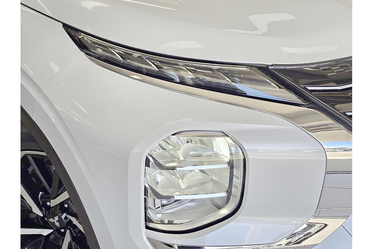 2023 Mitsubishi Outlander PHEV Exceed Tourer ZM