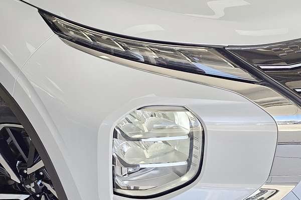 2023 Mitsubishi Outlander PHEV Exceed Tourer ZM