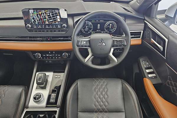 2023 Mitsubishi Outlander PHEV Exceed Tourer ZM