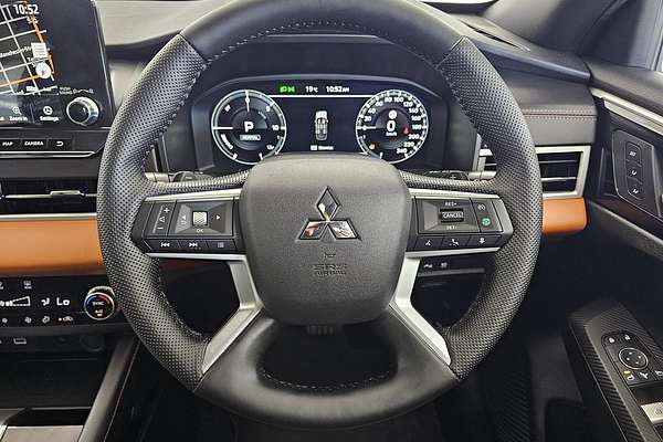 2023 Mitsubishi Outlander PHEV Exceed Tourer ZM