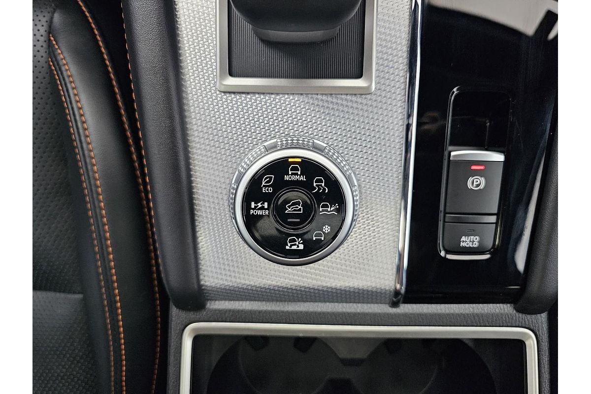 2023 Mitsubishi Outlander PHEV Exceed Tourer ZM