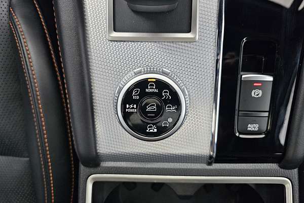 2023 Mitsubishi Outlander PHEV Exceed Tourer ZM