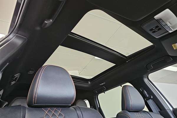 2023 Mitsubishi Outlander PHEV Exceed Tourer ZM