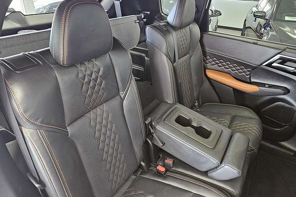 2023 Mitsubishi Outlander PHEV Exceed Tourer ZM
