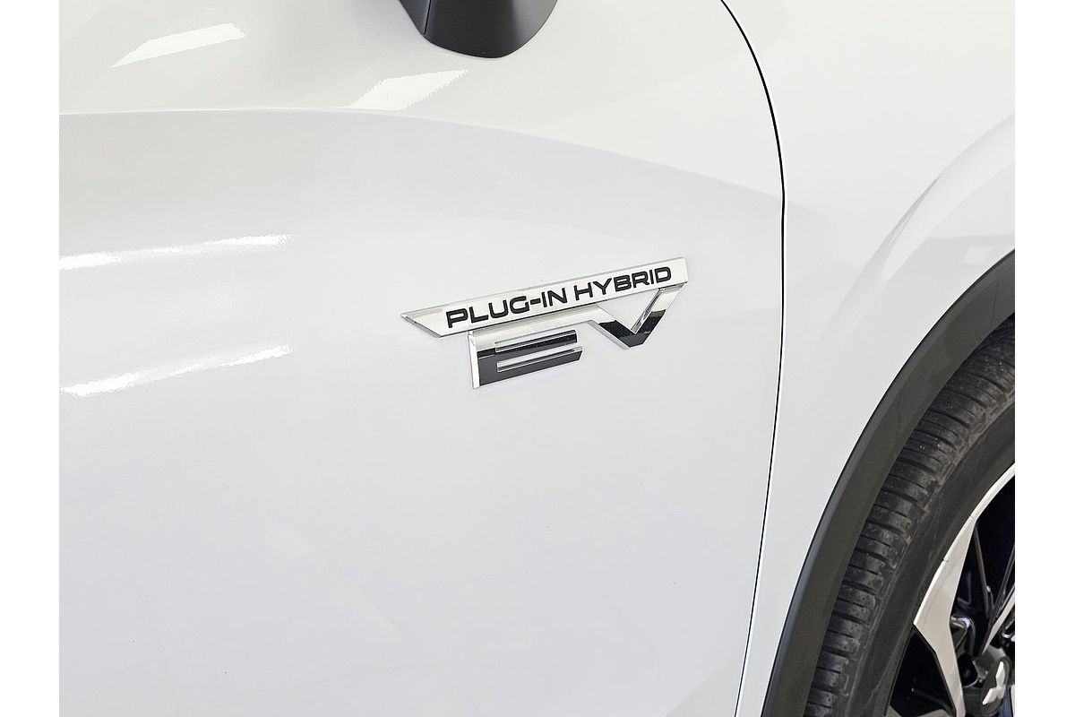 2023 Mitsubishi Outlander PHEV Exceed Tourer ZM