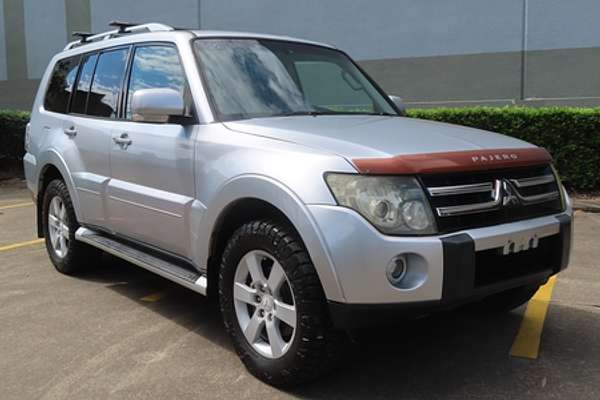 2008 Mitsubishi Pajero VR-X NS