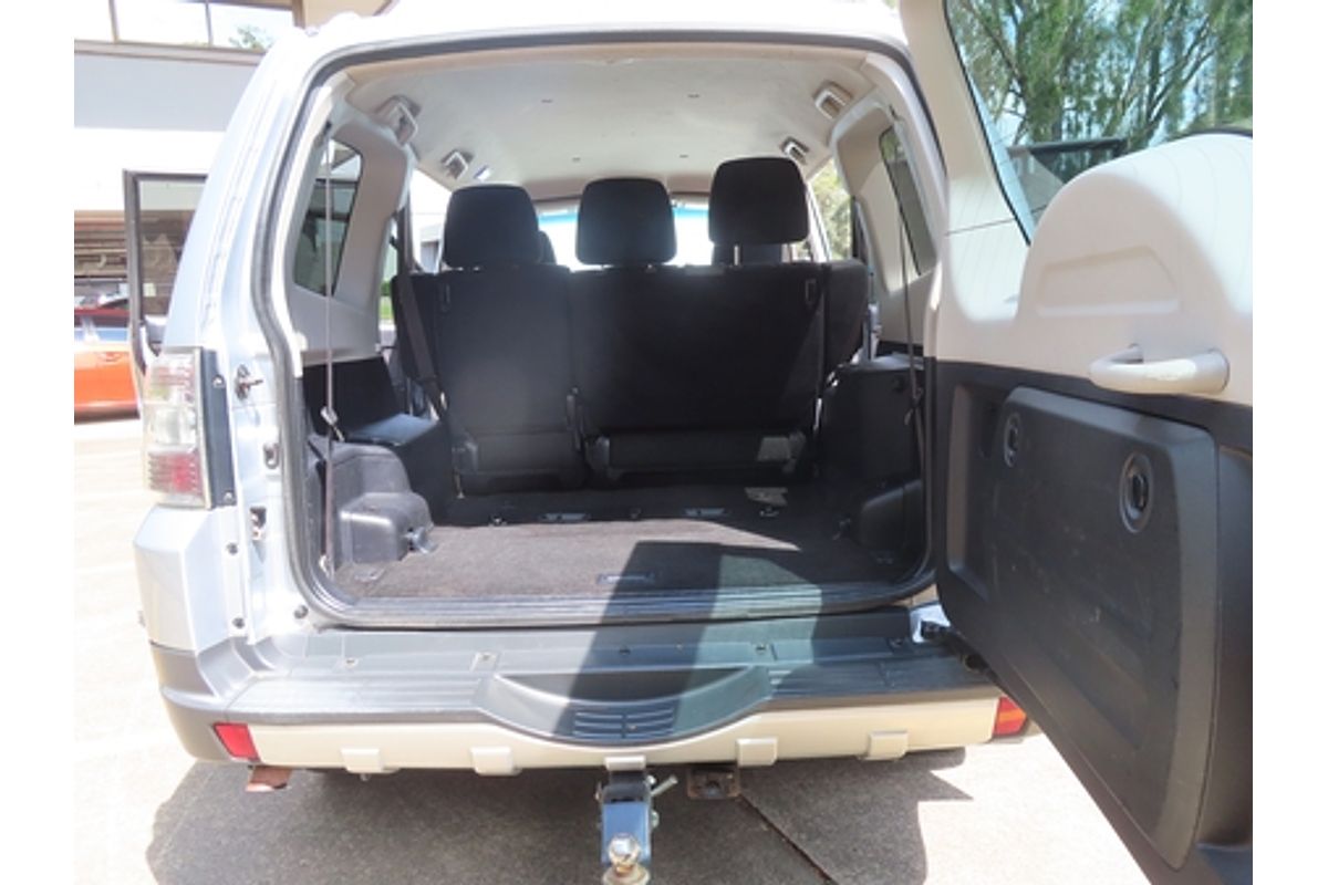 2008 Mitsubishi Pajero VR-X NS