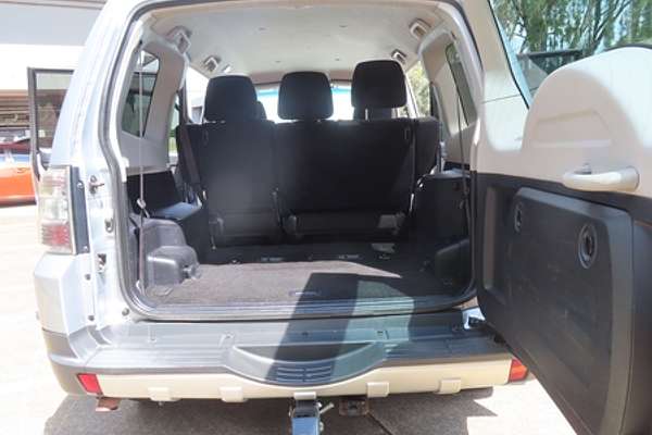 2008 Mitsubishi Pajero VR-X NS