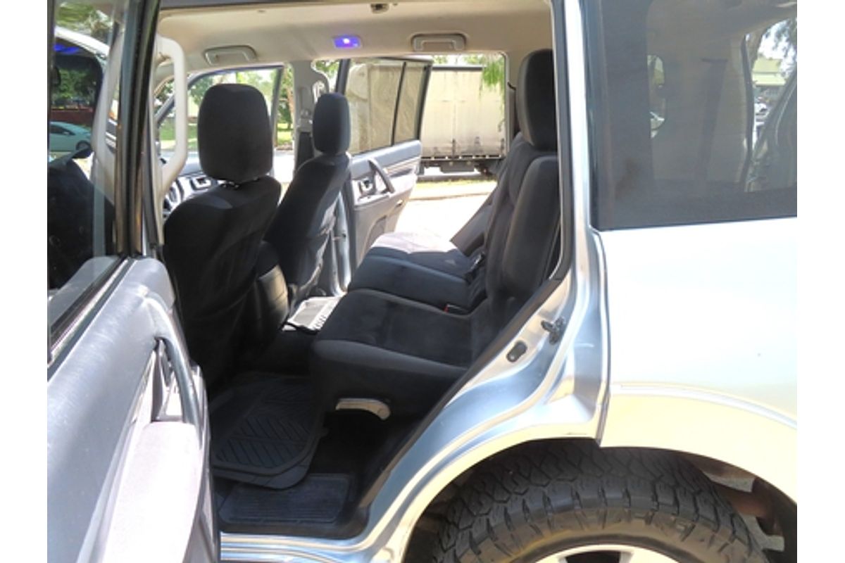 2008 Mitsubishi Pajero VR-X NS