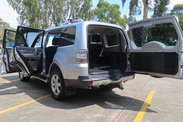2008 Mitsubishi Pajero VR-X NS