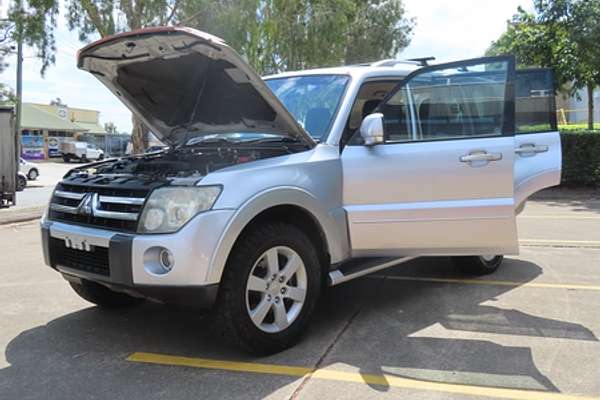2008 Mitsubishi Pajero VR-X NS