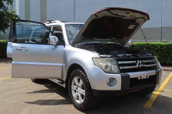 2008 Mitsubishi Pajero VR-X NS