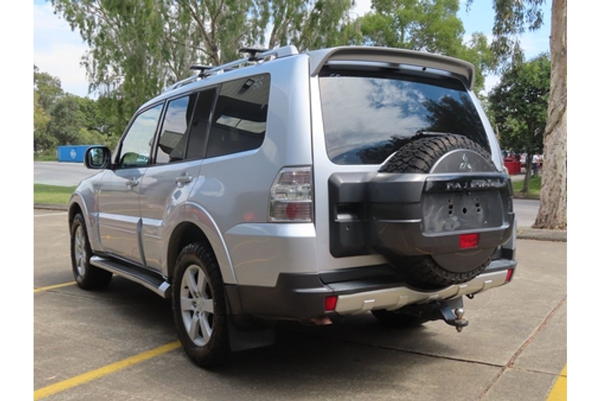 2008 Mitsubishi Pajero VR-X NS