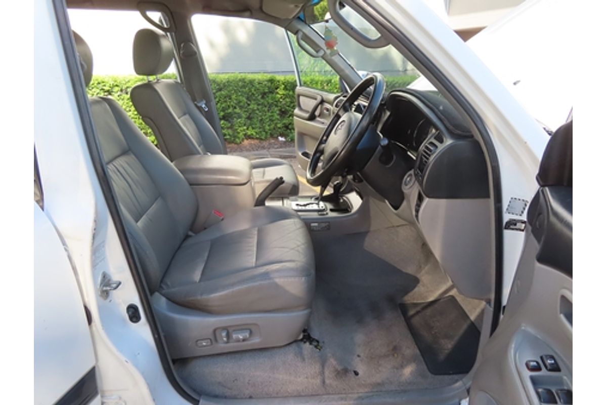 2005 Toyota Landcruiser GXL UZJ100R