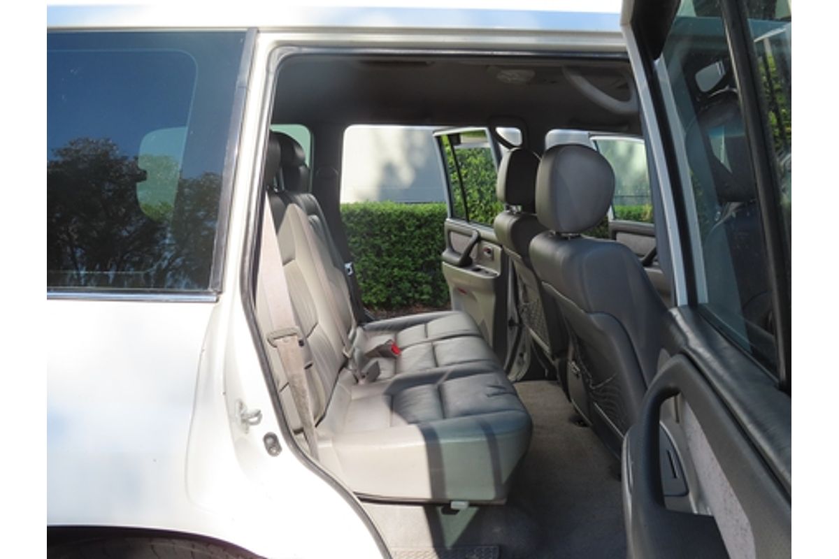 2005 Toyota Landcruiser GXL UZJ100R