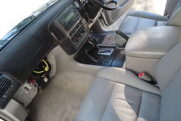 2005 Toyota Landcruiser GXL UZJ100R