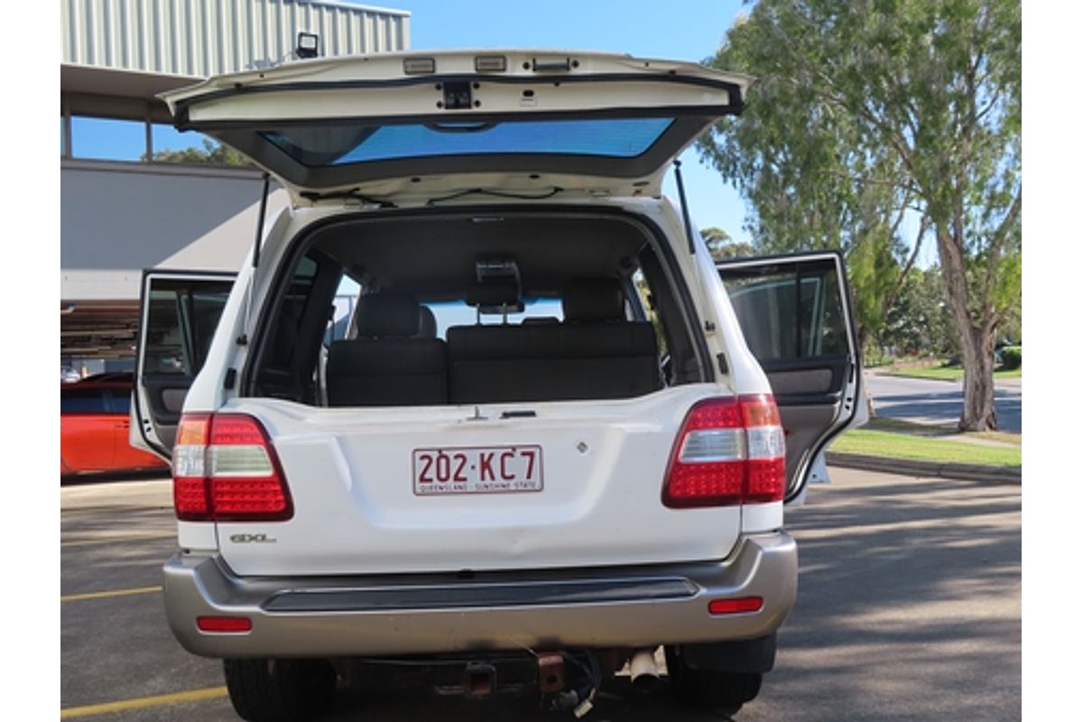 2005 Toyota Landcruiser GXL UZJ100R