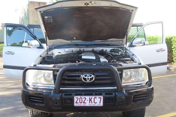 2005 Toyota Landcruiser GXL UZJ100R