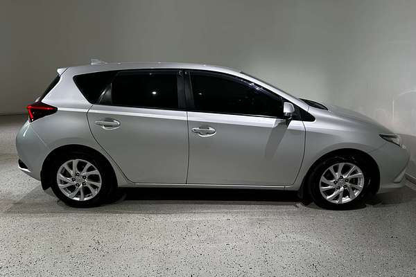 2015 Toyota Corolla Ascent Sport ZRE182R
