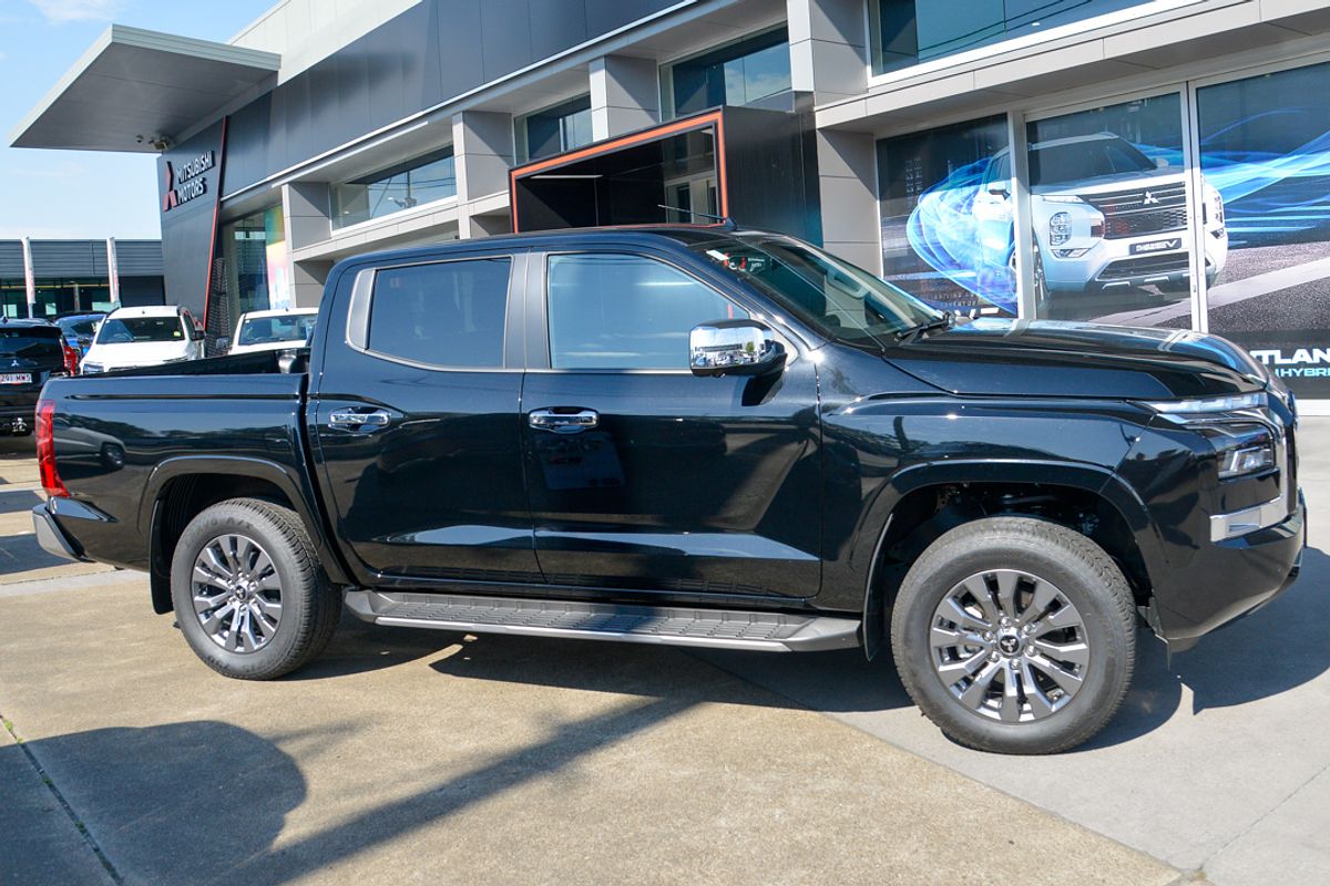 2024 Mitsubishi Triton GLS MV 4X4