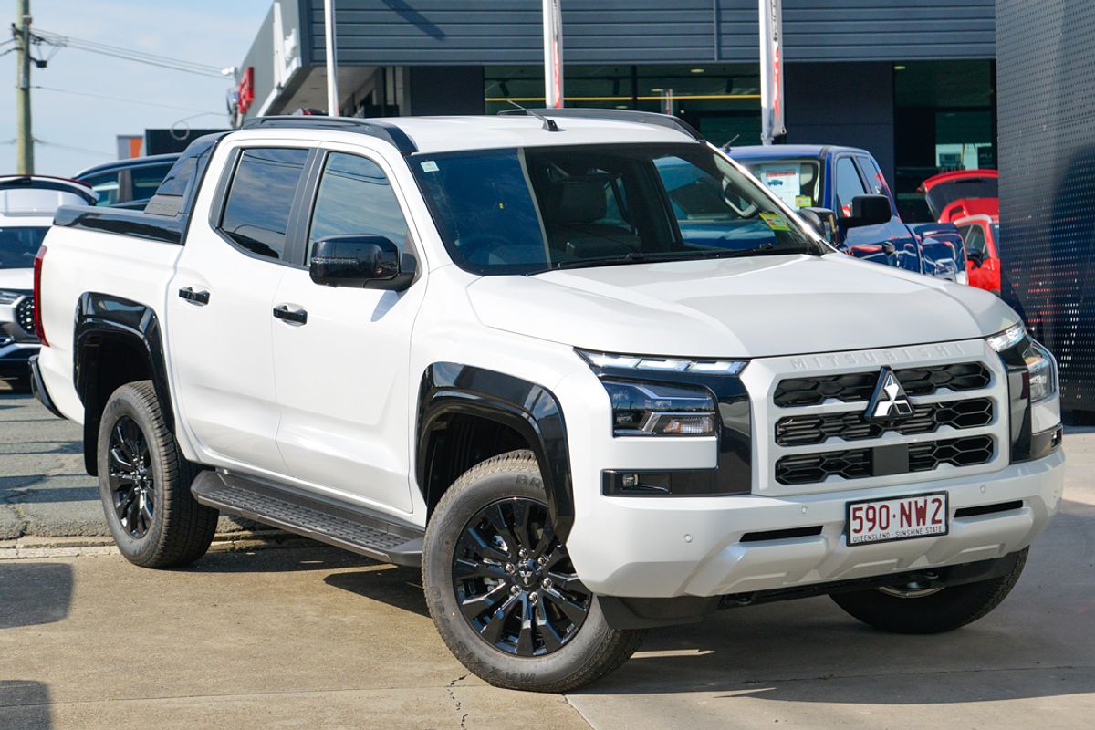 2025 Mitsubishi Triton GSR MV 4X4