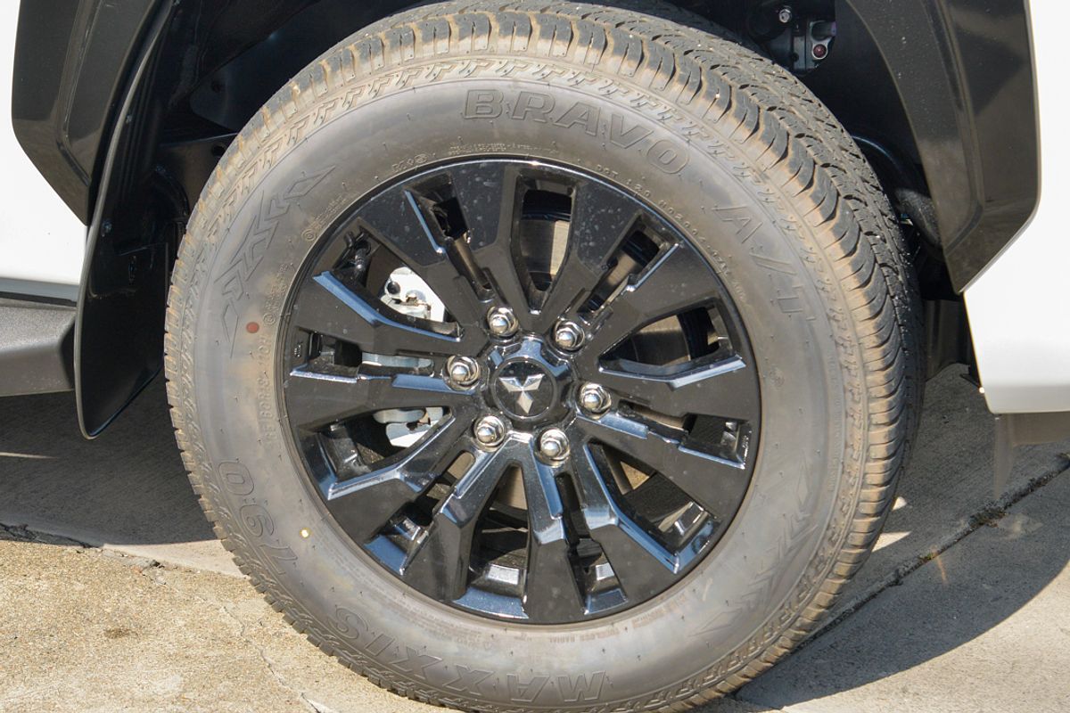 2025 Mitsubishi Triton GSR MV 4X4