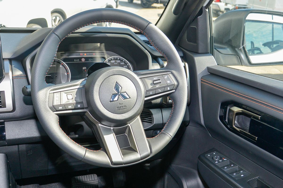 2025 Mitsubishi Triton GSR MV 4X4