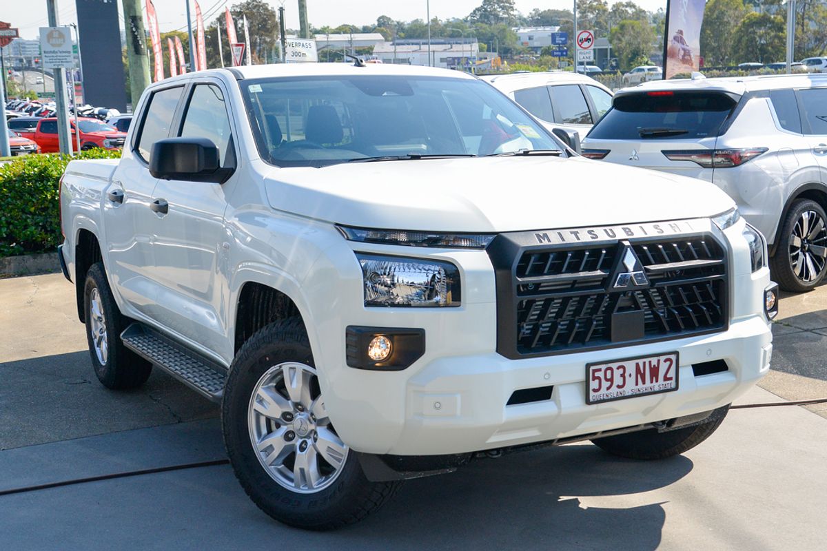 2025 Mitsubishi Triton GLX+ MV 4X4