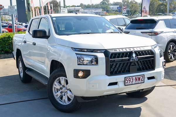 2025 Mitsubishi Triton GLX+ MV 4X4 thumb-0