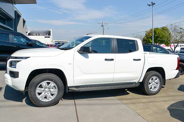 2025 Mitsubishi Triton GLX+ MV 4X4 thumb-4