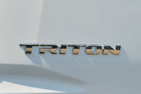 2025 Mitsubishi Triton GLX+ MV 4X4 thumb-19