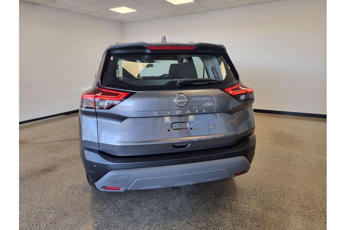 2024 Nissan X-TRAIL ST T33