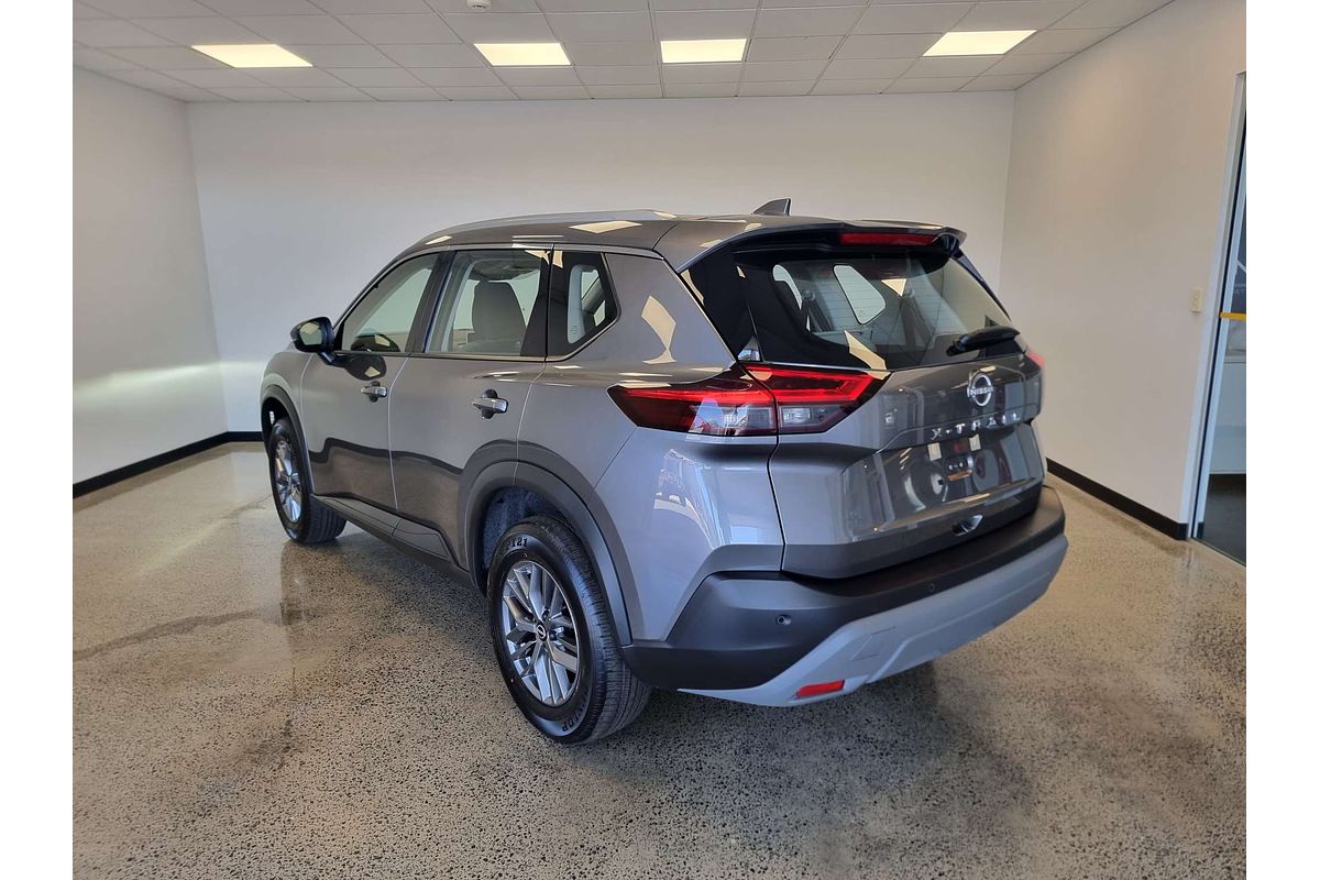 2024 Nissan X-TRAIL ST T33