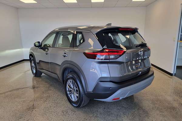 2024 Nissan X-TRAIL ST T33