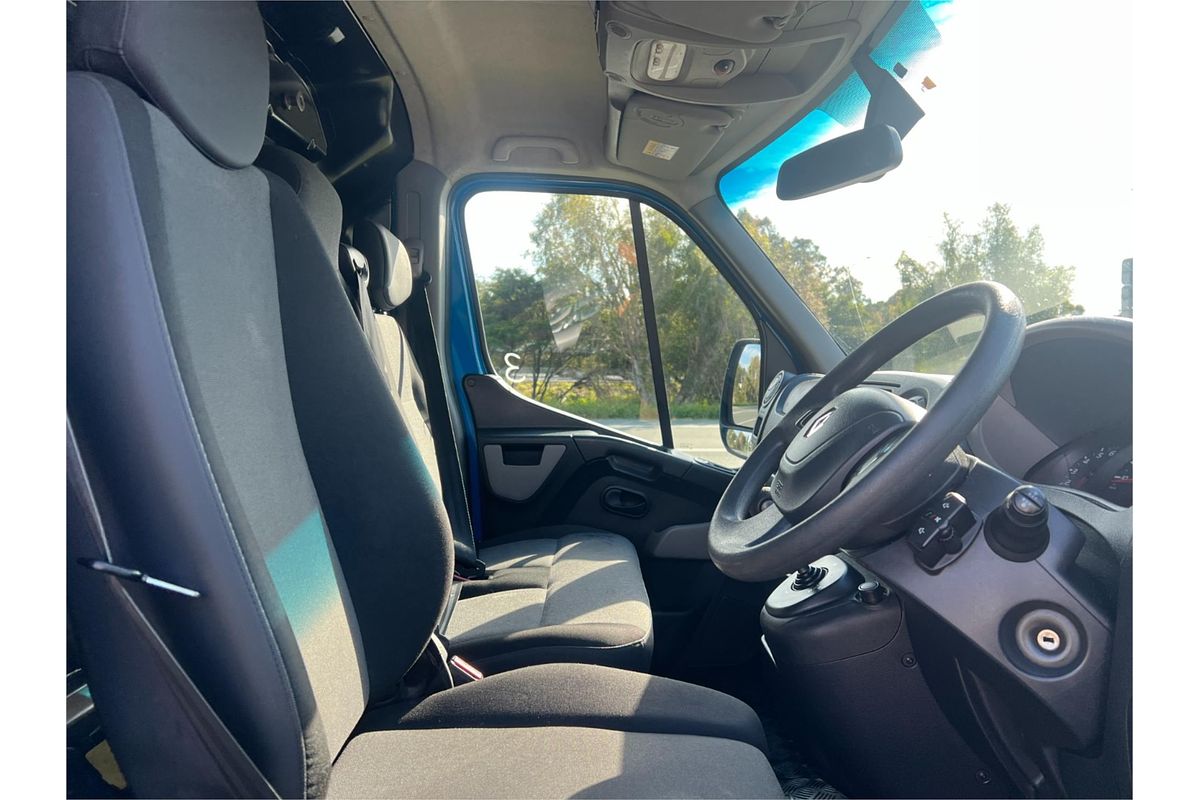 2017 Renault Master X62