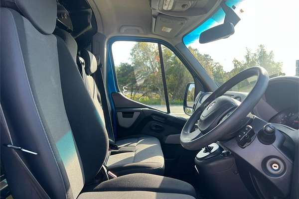 2017 Renault Master X62