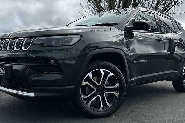 2023 Jeep Compass Limited M6