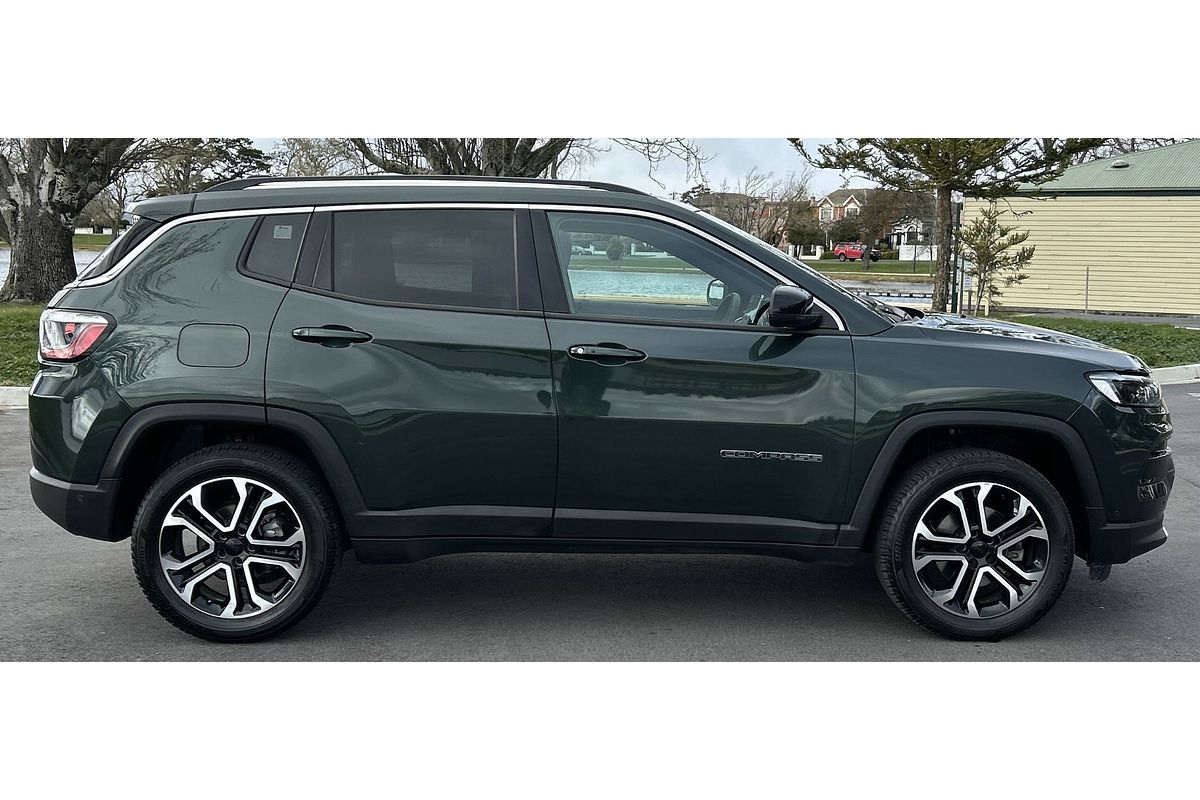 2023 Jeep Compass Limited M6