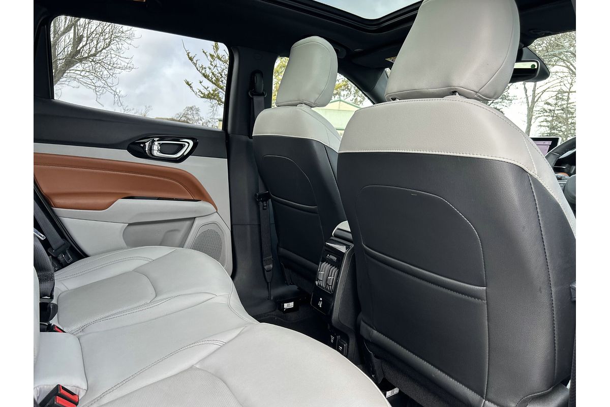 2023 Jeep Compass Limited M6