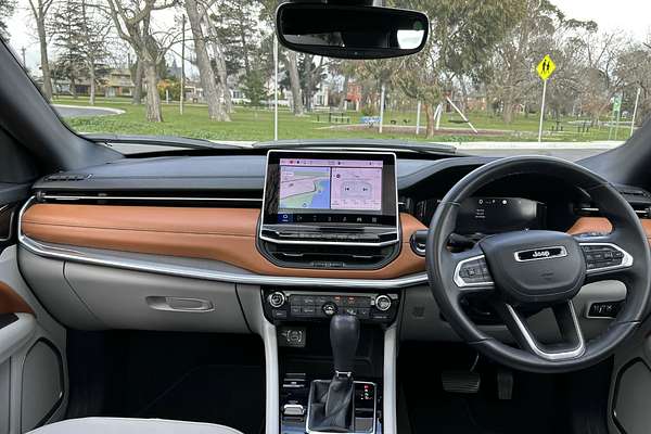 2023 Jeep Compass Limited M6