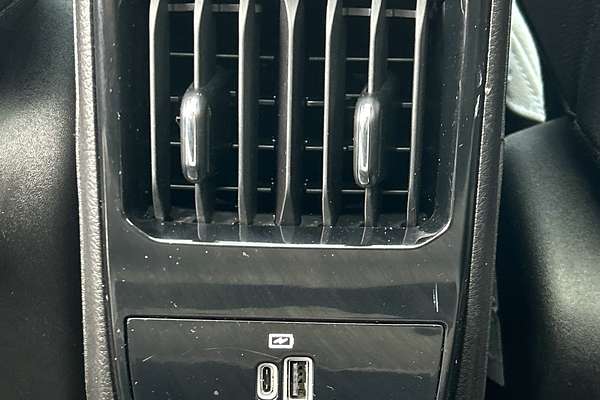 2023 Jeep Compass Limited M6