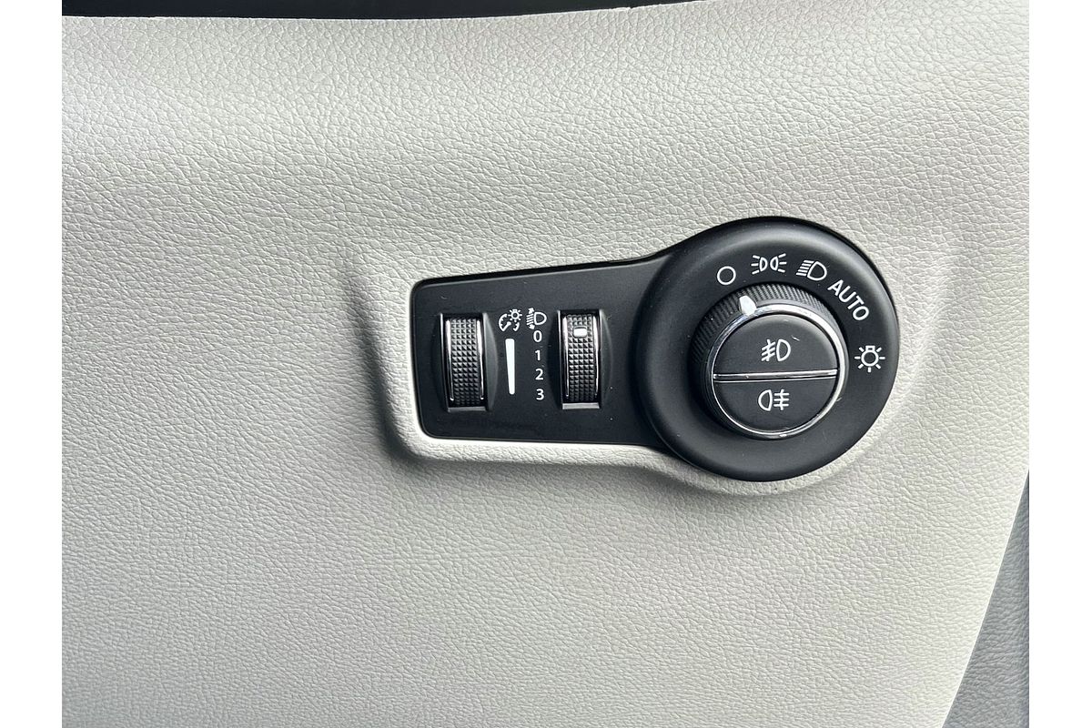 2023 Jeep Compass Limited M6