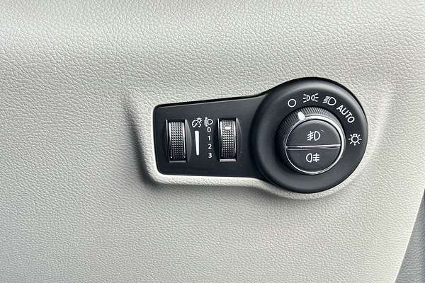 2023 Jeep Compass Limited M6