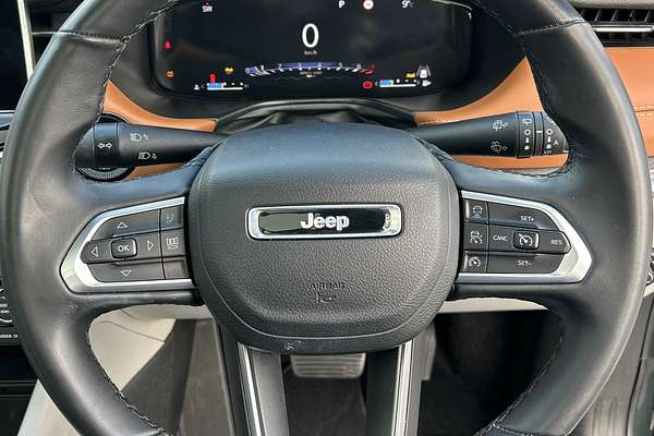 2023 Jeep Compass Limited M6