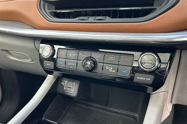 2023 Jeep Compass Limited M6