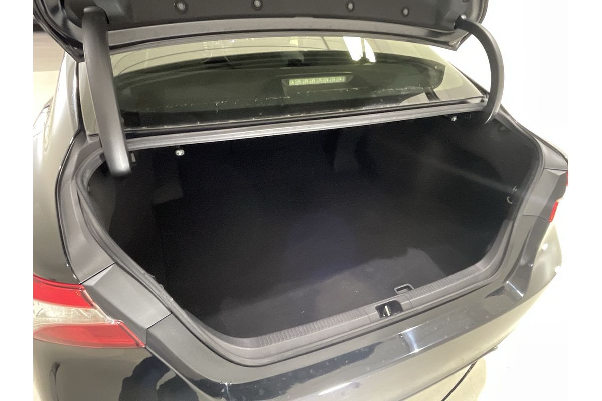 2019 Toyota Camry Ascent Sport ASV70R