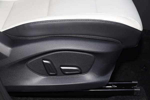 2025 MG ZS Essence Turbo ZS32