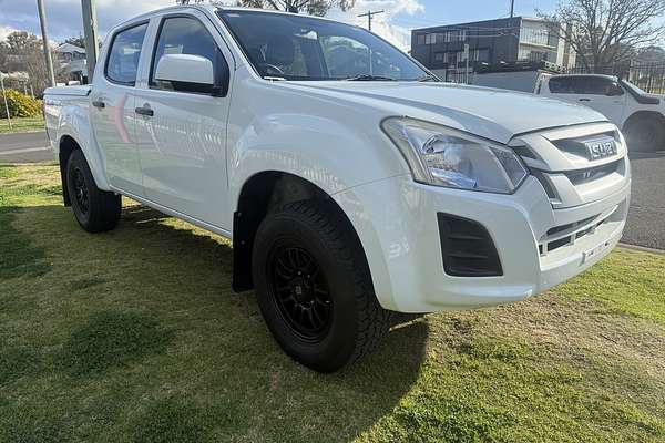 2017 Isuzu D-MAX SX 4X4