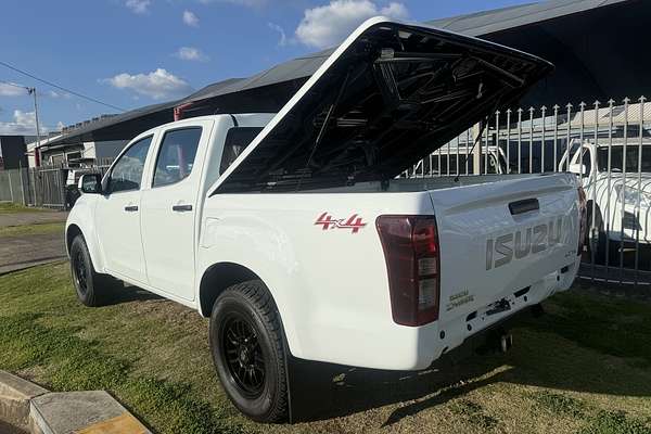 2017 Isuzu D-MAX SX 4X4