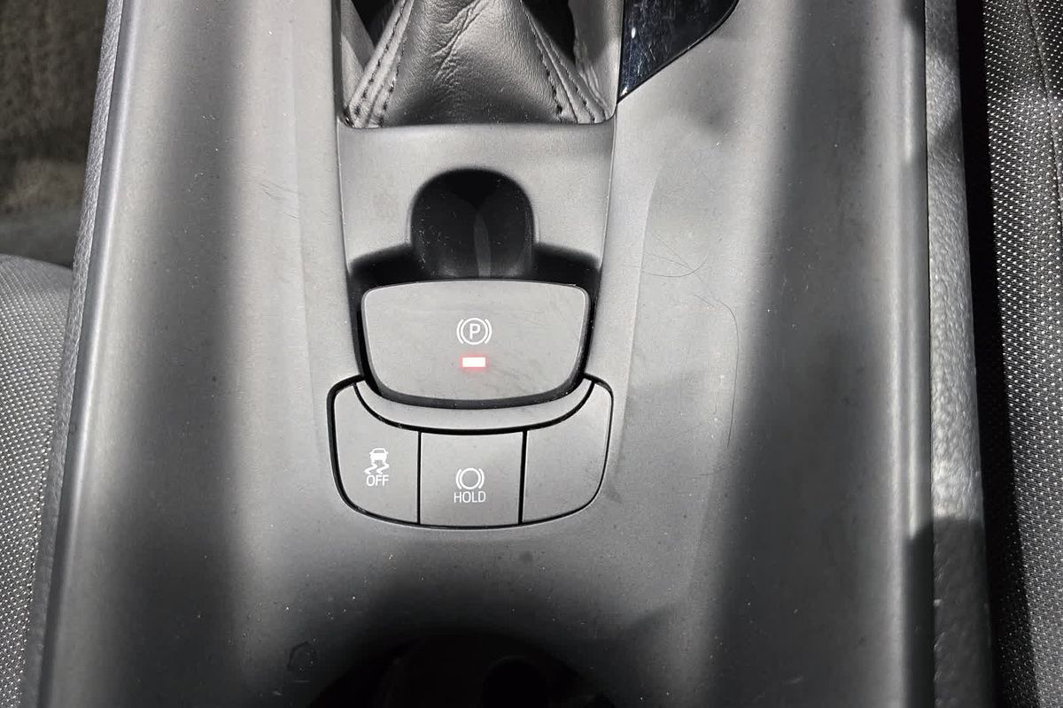2023 Toyota C-HR GXL NGX10R